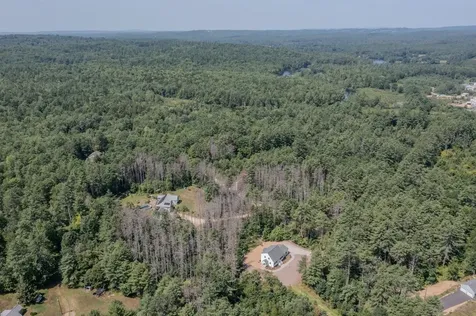 4 Sandy Point Road Barnstead NH 03225