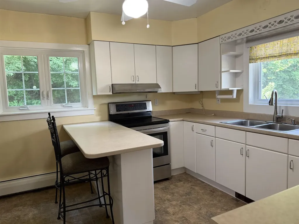 10 Derby Court Springfield VT 05156