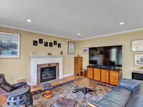 196 Four Sisters Road South Burlington VT 05403