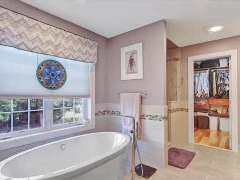 196 Four Sisters Road South Burlington VT 05403