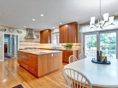 196 Four Sisters Road South Burlington VT 05403