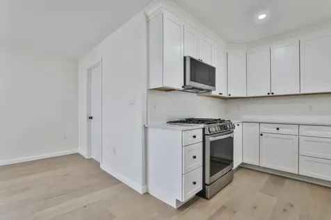 25 Autumn Lane Raymond NH 03077