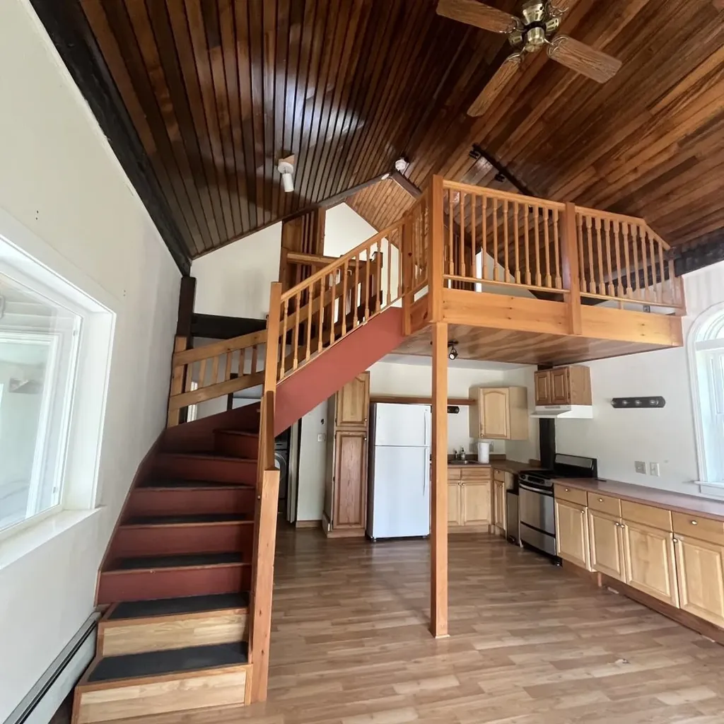 2032 Us Route 2 Waterbury VT 05676