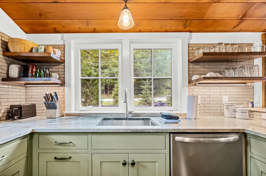 3209 German Flats Road Warren VT 05674