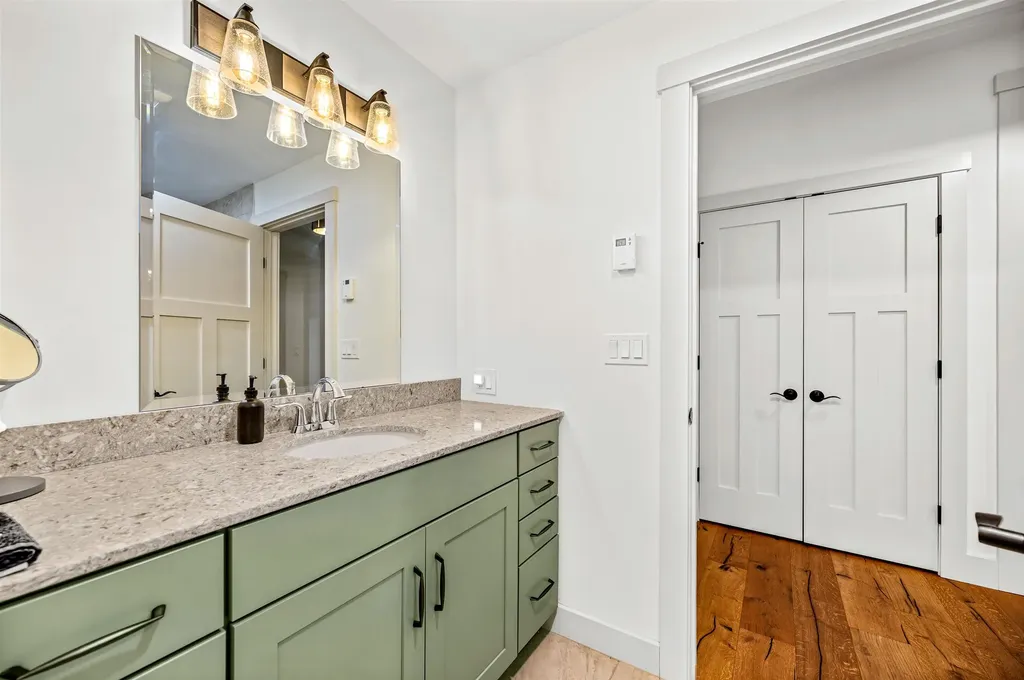 3209 German Flats Road Warren VT 05674