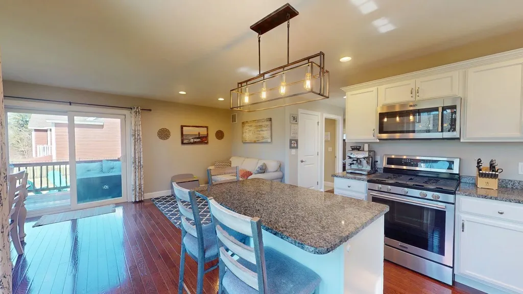 155 Shore Drive Nashua NH 03062