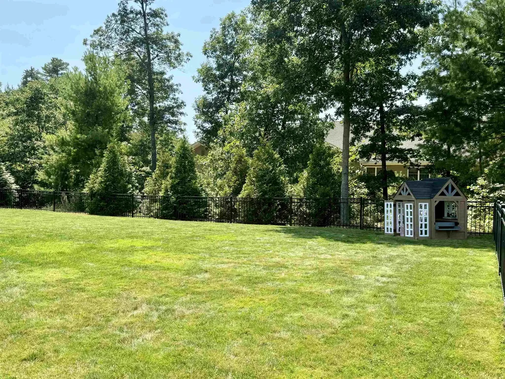 155 Shore Drive Nashua NH 03062