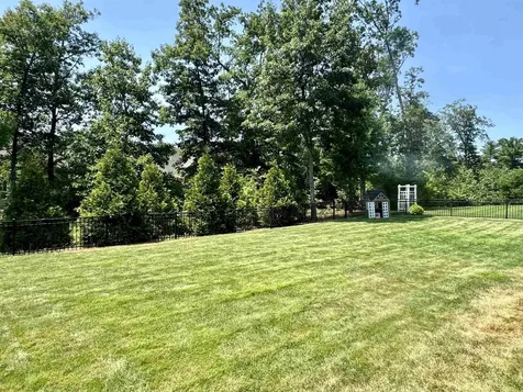 155 Shore Drive Nashua NH 03062