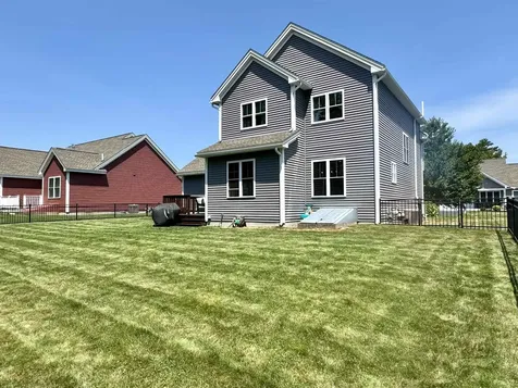 155 Shore Drive Nashua NH 03062