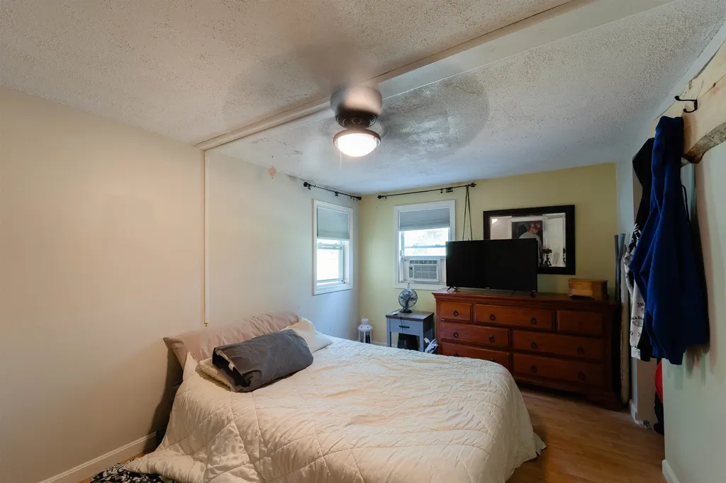 1 Hilda Avenue Derry NH 03038