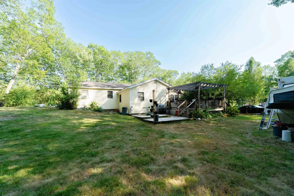 1 Hilda Avenue Derry NH 03038