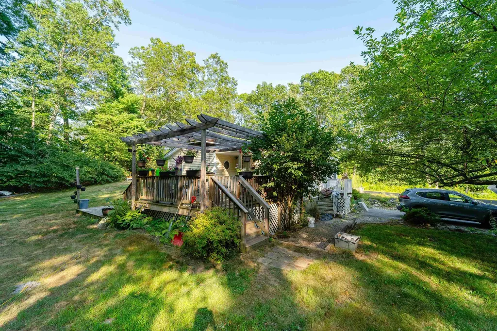 1 Hilda Avenue Derry NH 03038