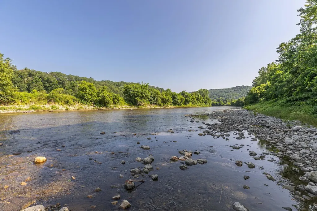 670 River Street Bethel VT 05032