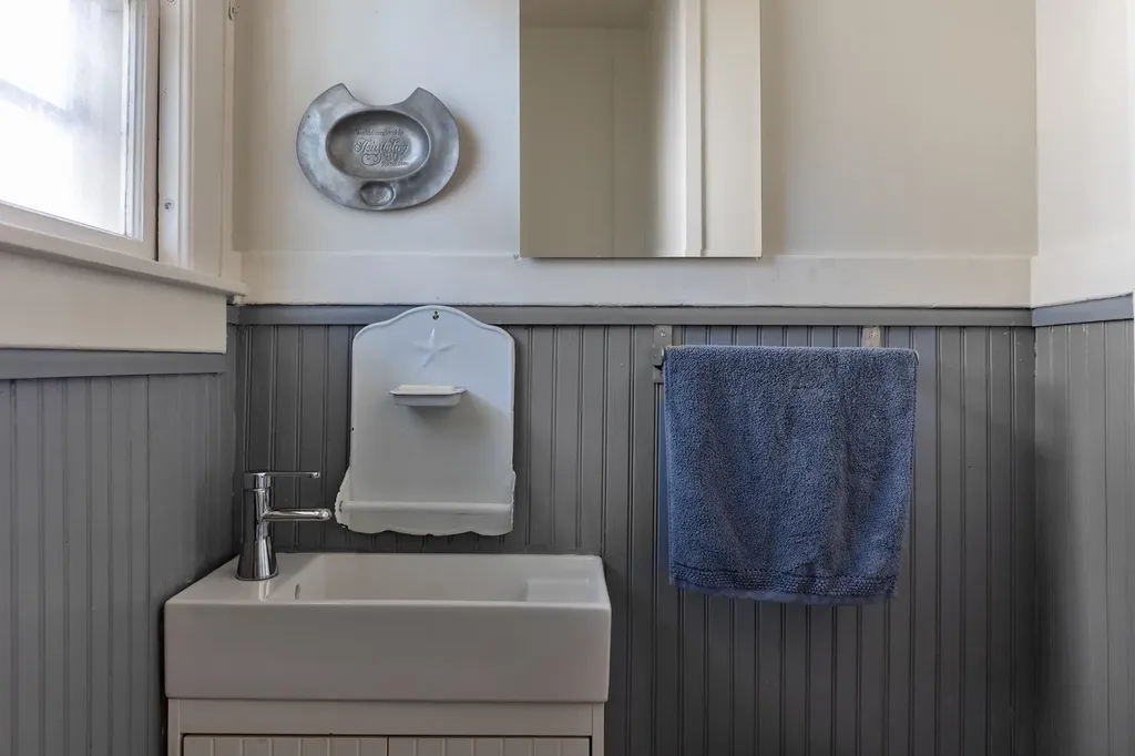 115 Caroline Street Burlington VT 05401