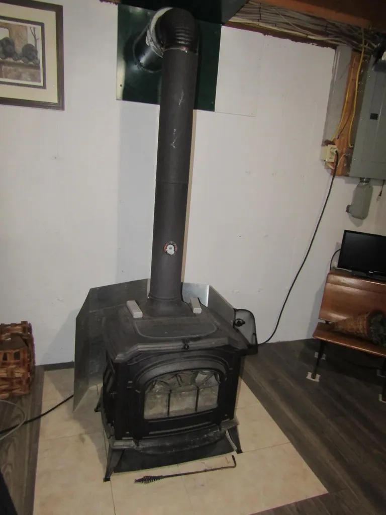 1285 Witchcat Road Bakersfield VT 05441