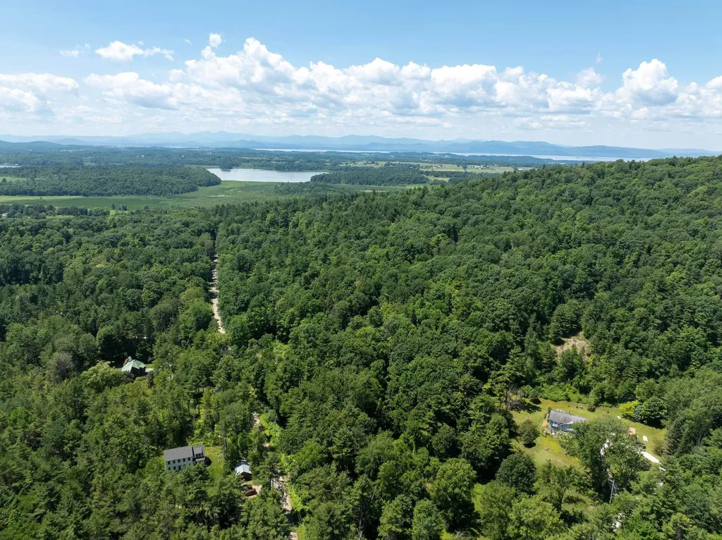 476 Nxt Lincoln Road Williston VT 05495