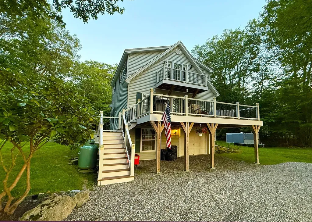 4 Penobscott Path Gilmanton NH 03237