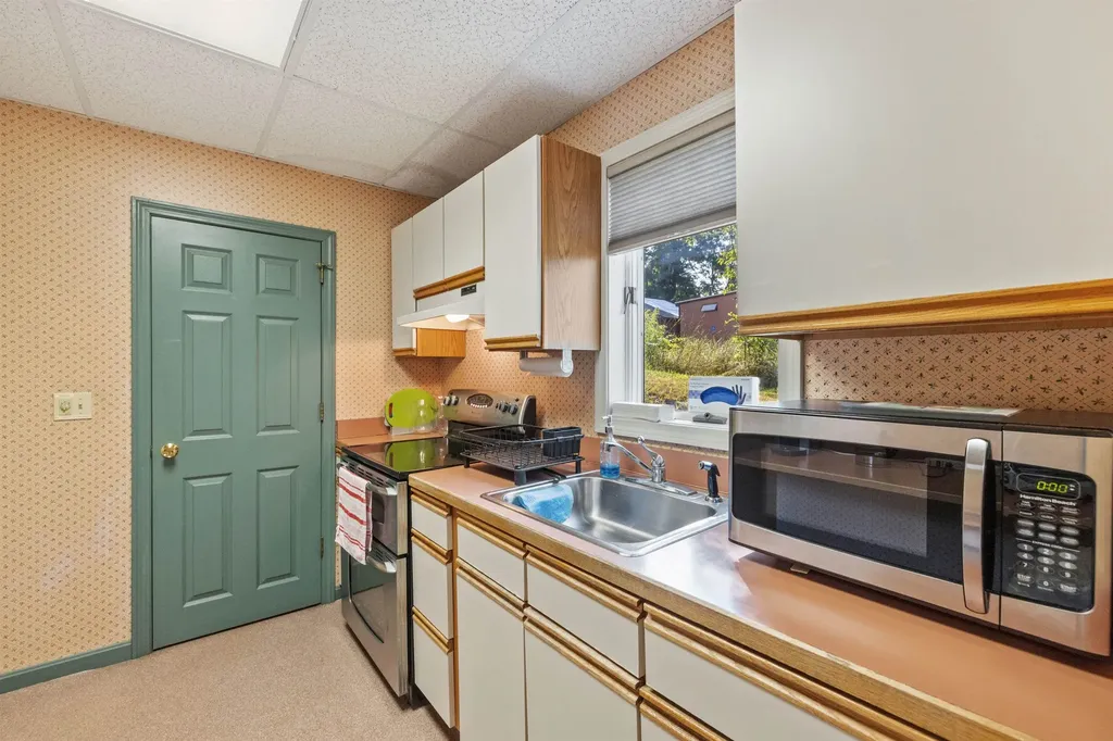 214 Lake Street Bristol NH 03222