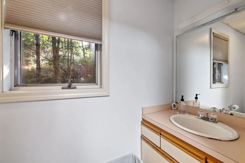 214 Lake Street Bristol NH 03222