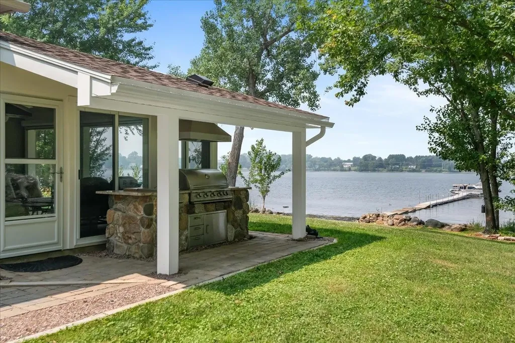 189 Fee Fee Point Road North Hero VT 05474