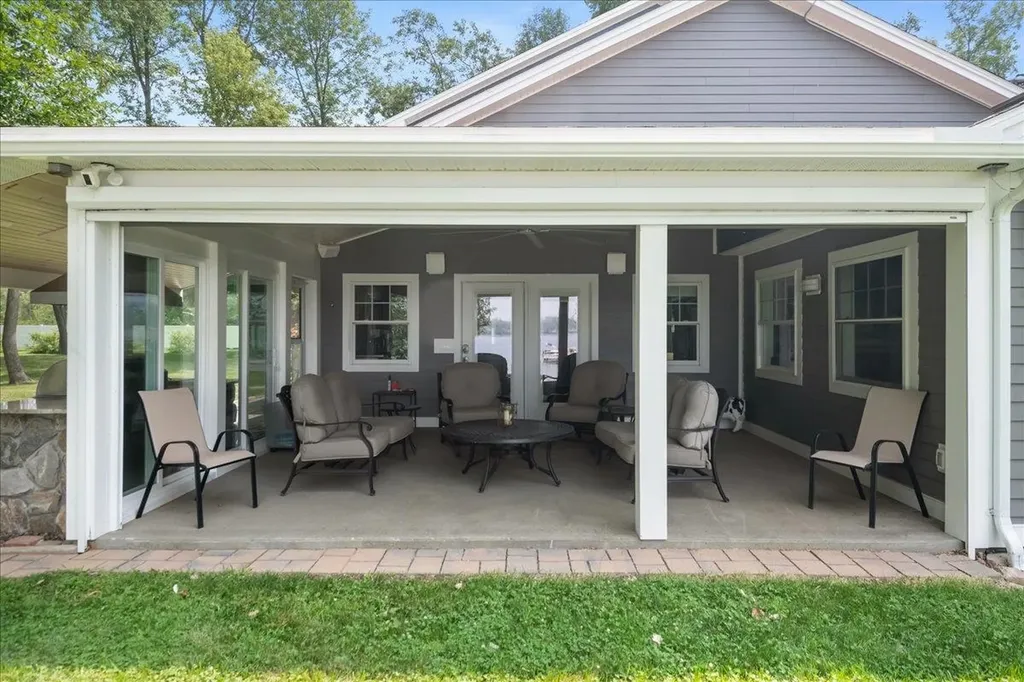 189 Fee Fee Point Road North Hero VT 05474