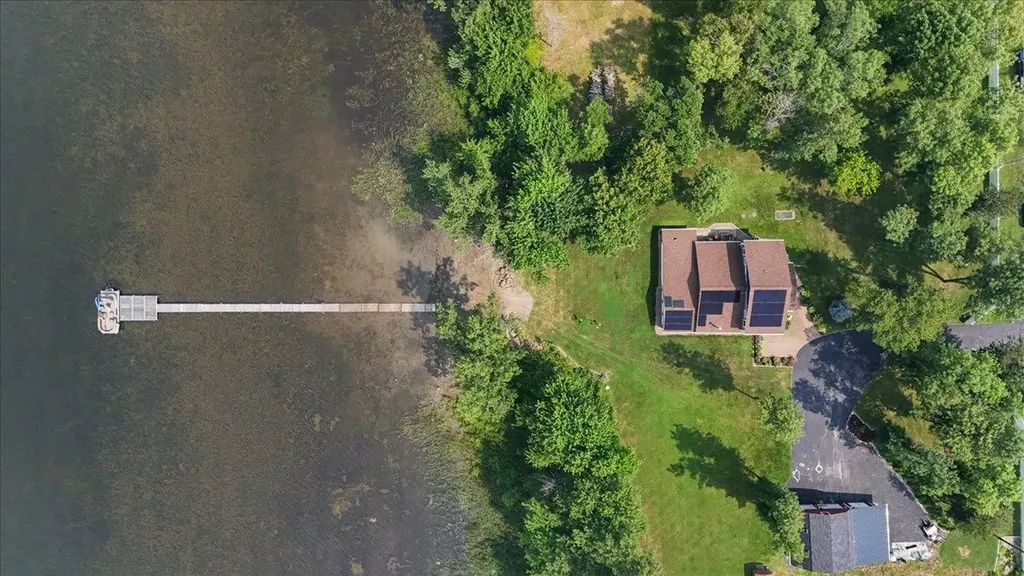189 Fee Fee Point Road North Hero VT 05474