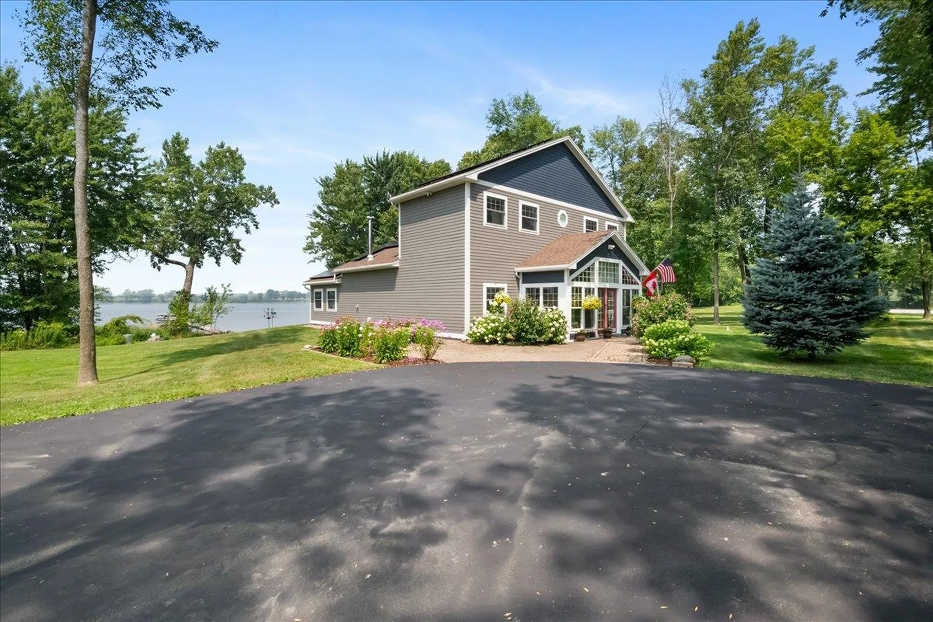 189 Fee Fee Point Road North Hero VT 05474