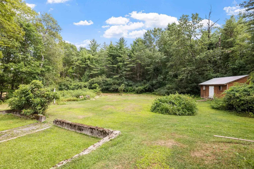 683 Hunkins Pond Road Sanbornton NH 03269