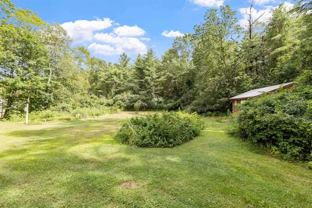 683 Hunkins Pond Road Sanbornton NH 03269
