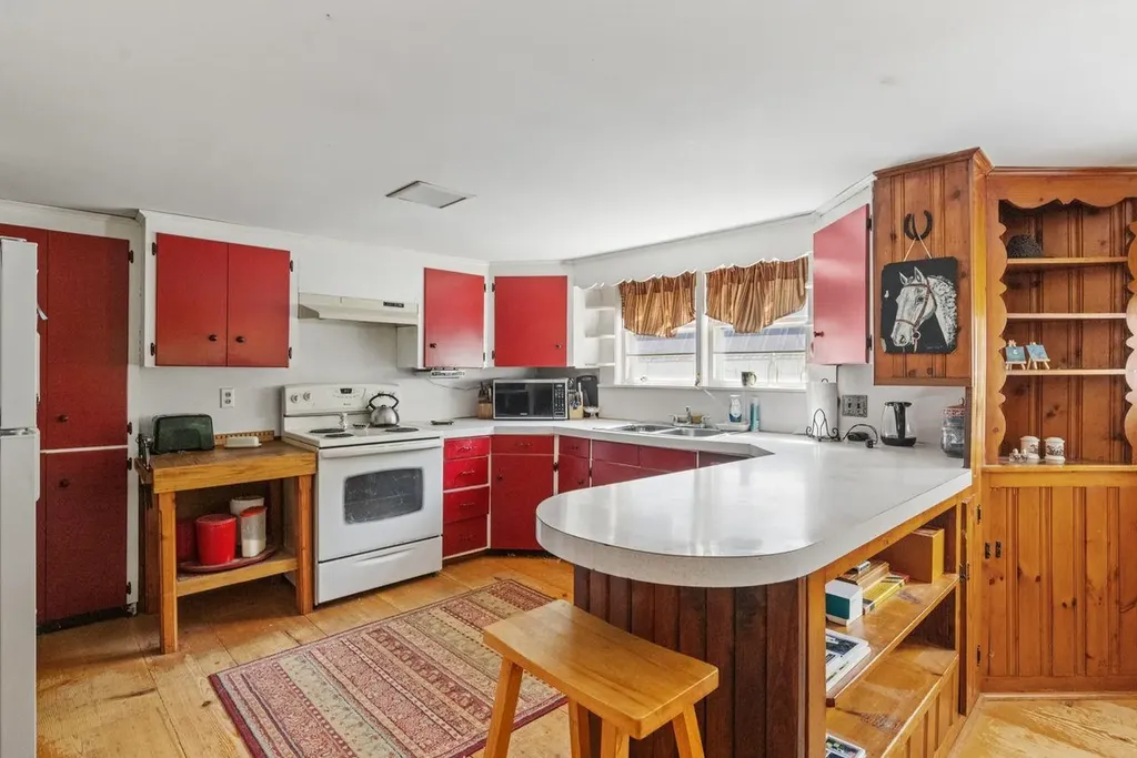 683 Hunkins Pond Road Sanbornton NH 03269