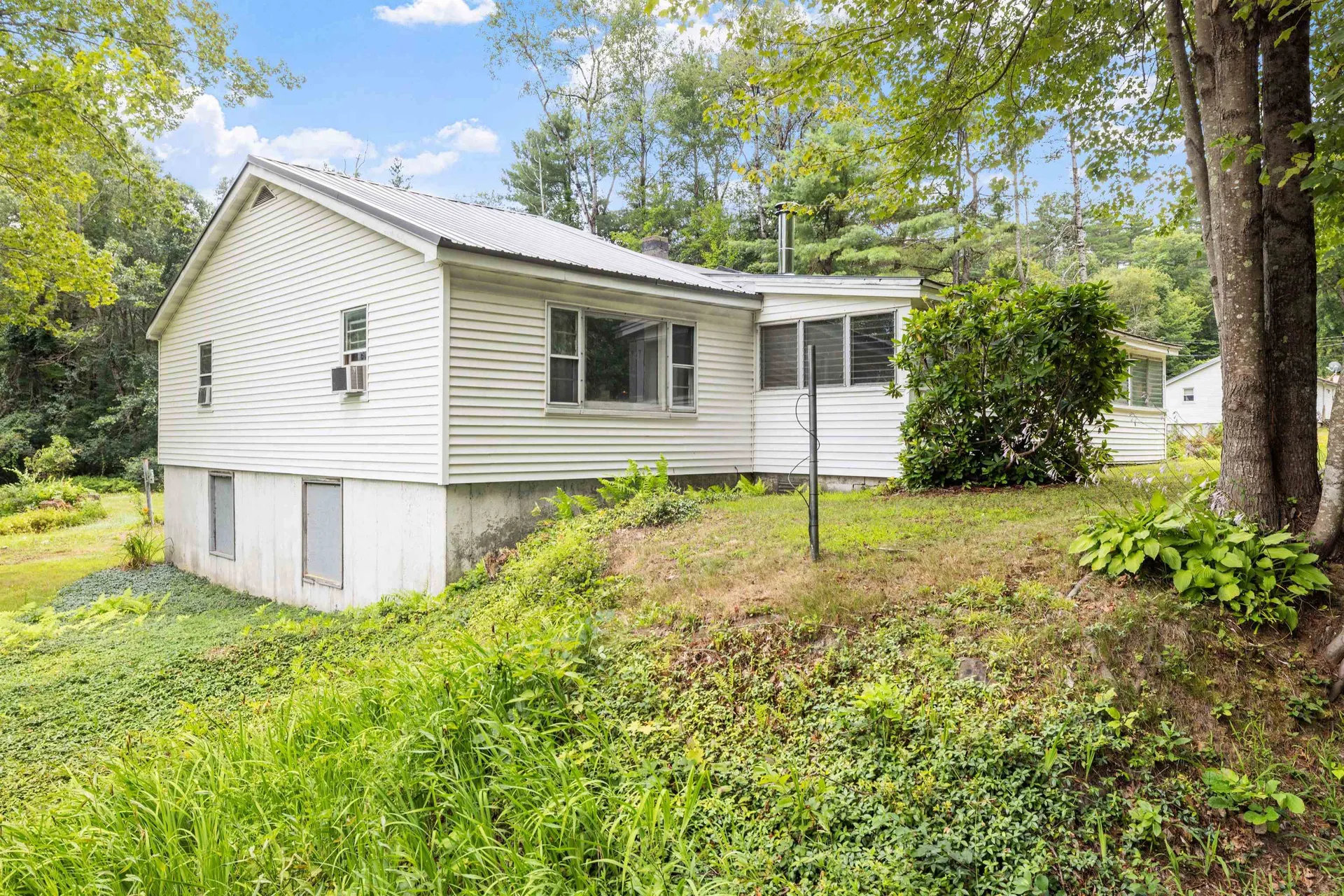 683 Hunkins Pond Road Sanbornton NH 03269