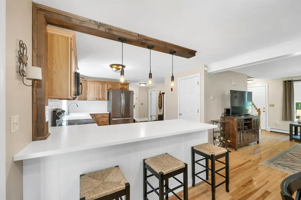 32 Friar Tuck Way Wolfeboro NH 03894