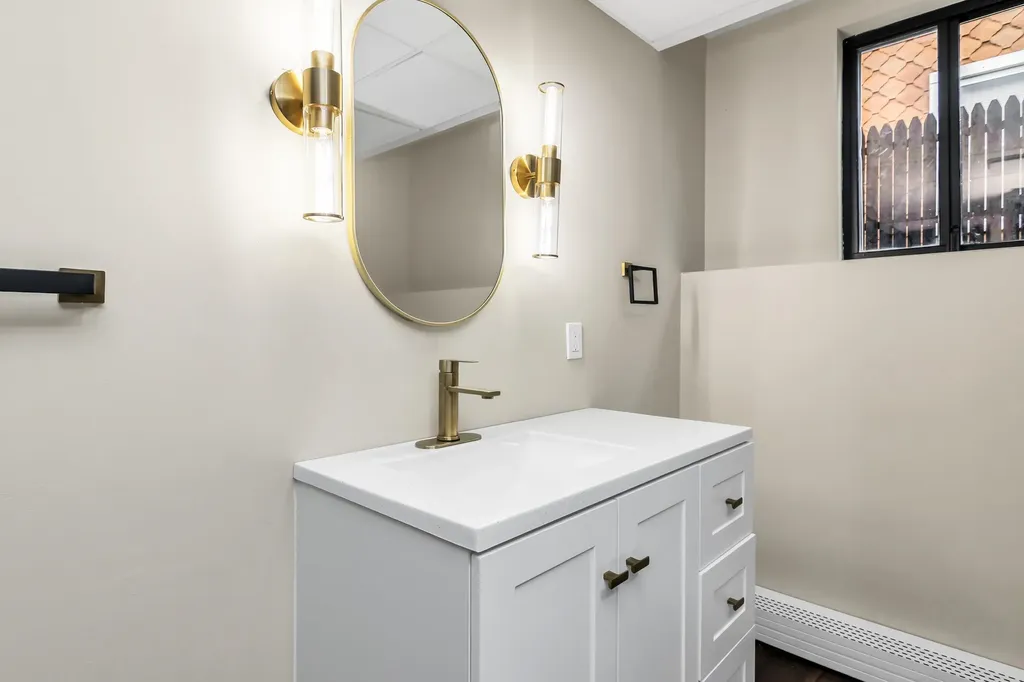 394 Cedar Street Manchester NH 03103