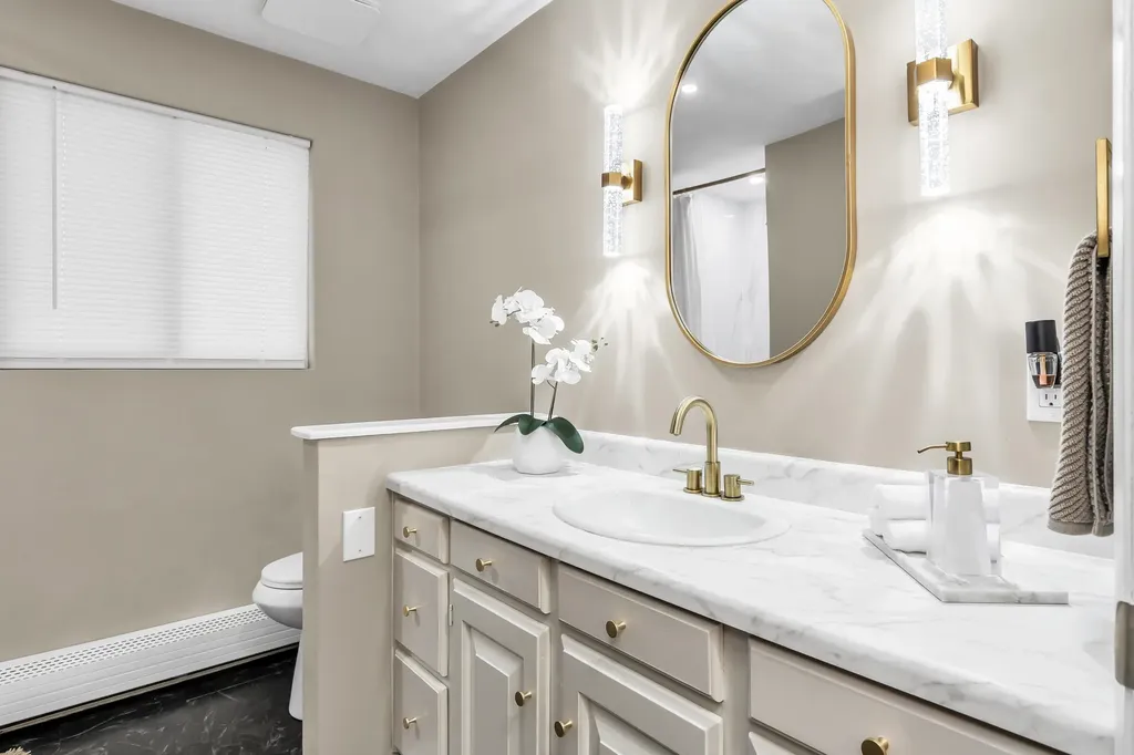 394 Cedar Street Manchester NH 03103