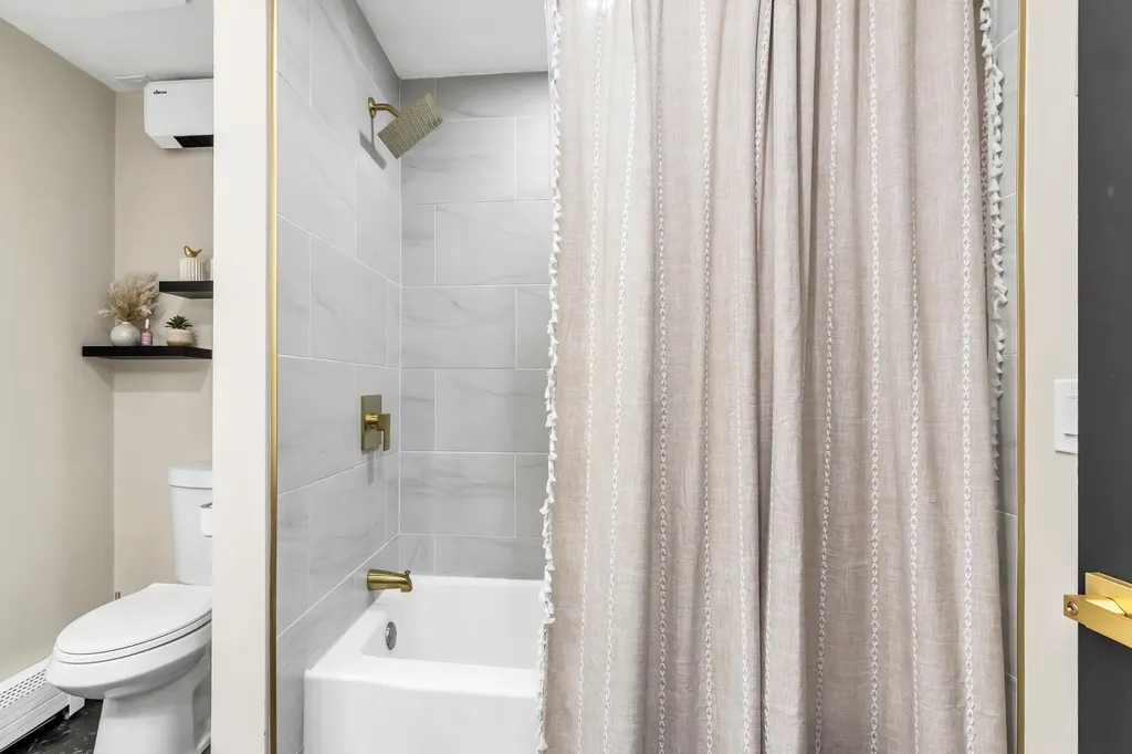 394 Cedar Street Manchester NH 03103