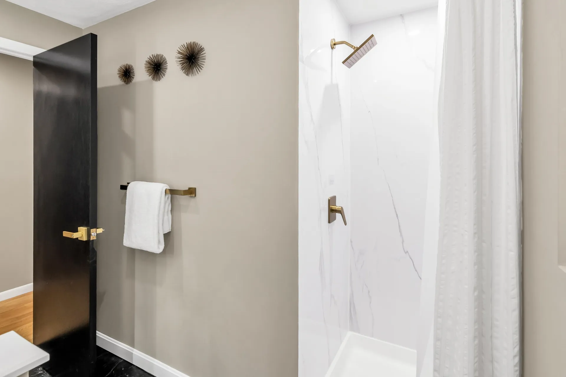 394 Cedar Street Manchester NH 03103