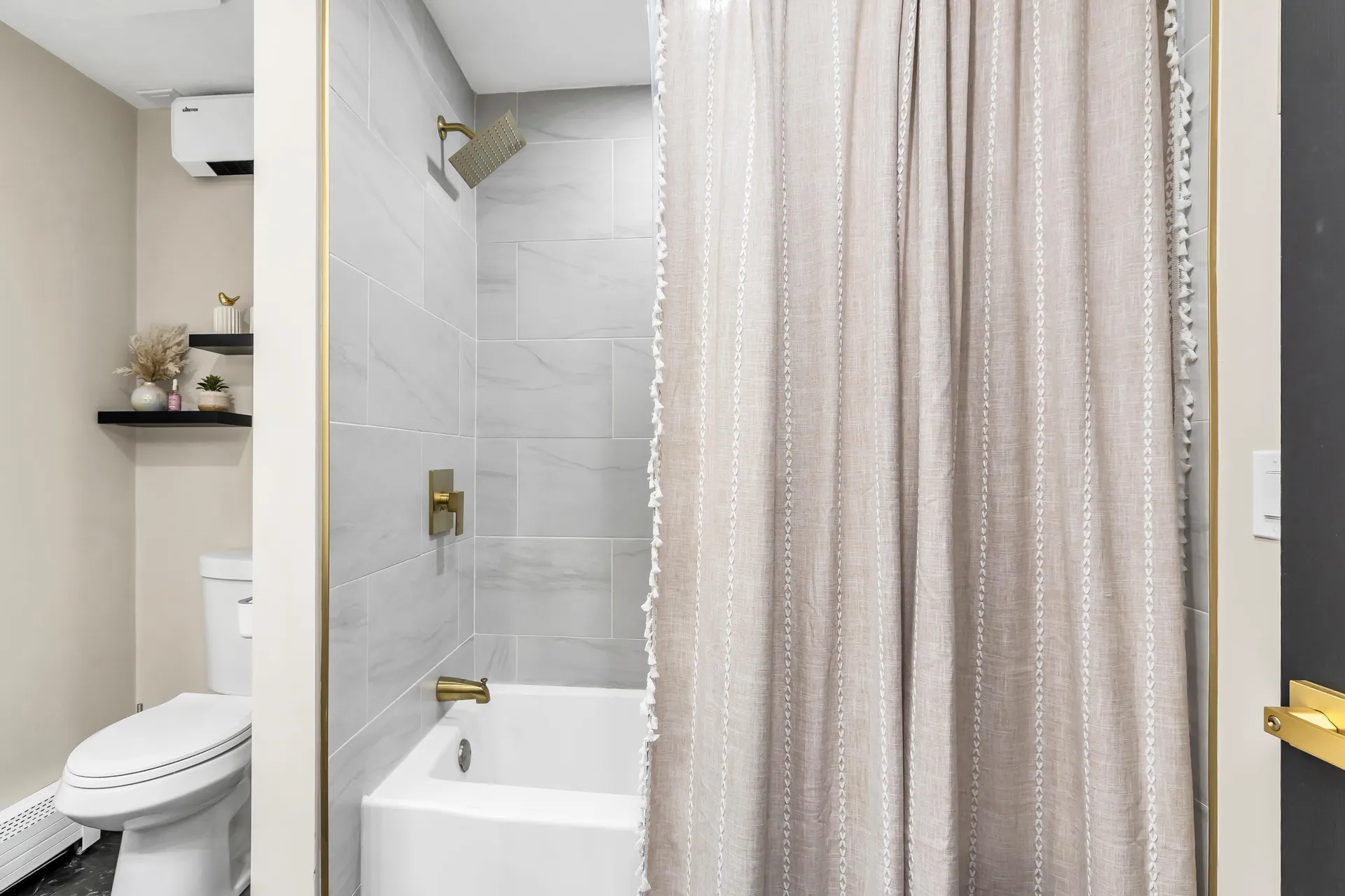 394 Cedar Street Manchester NH 03103