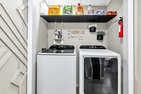 394 Cedar Street Manchester NH 03103