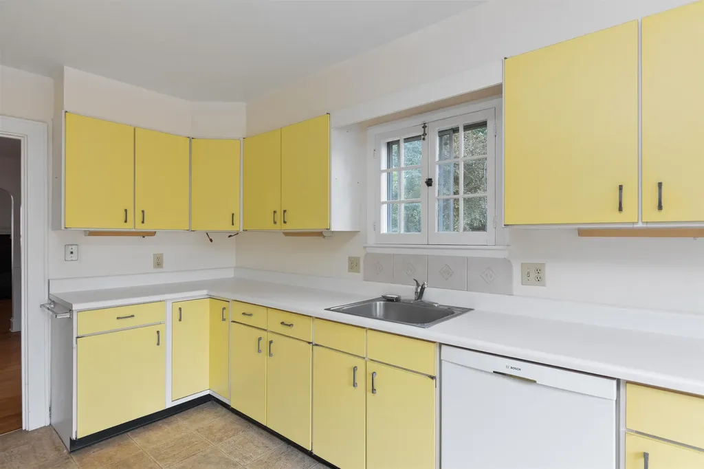 37 Bilodeau Court Burlington VT 05401