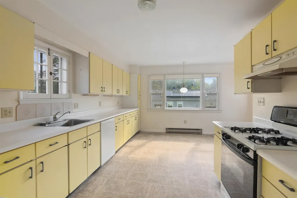 37 Bilodeau Court Burlington VT 05401