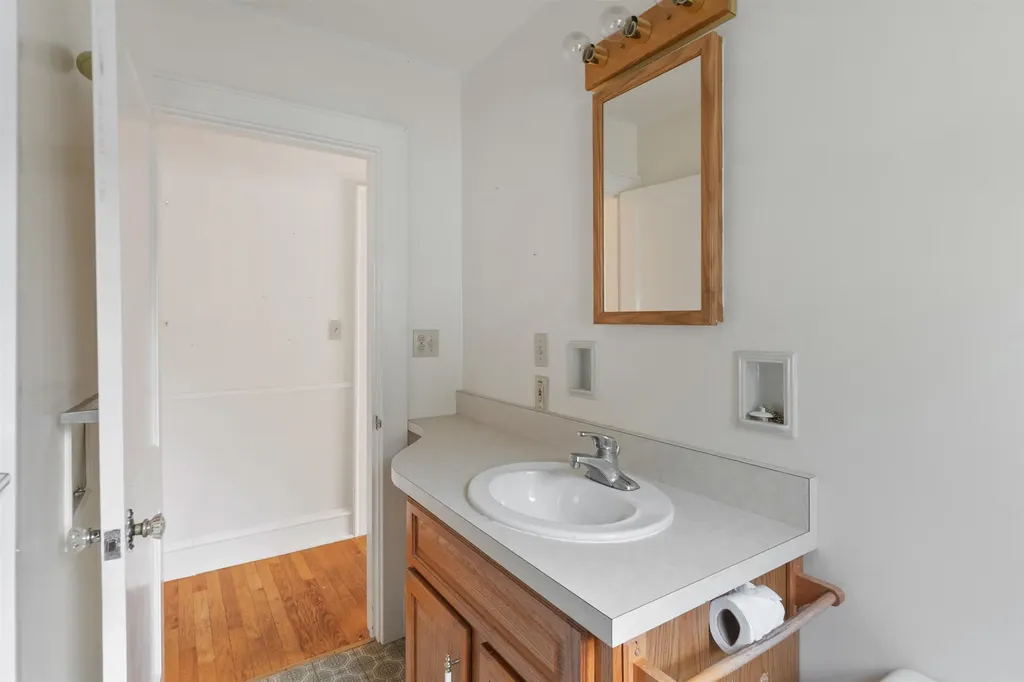 37 Bilodeau Court Burlington VT 05401