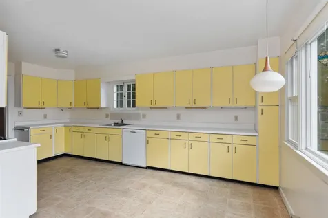 37 Bilodeau Court Burlington VT 05401