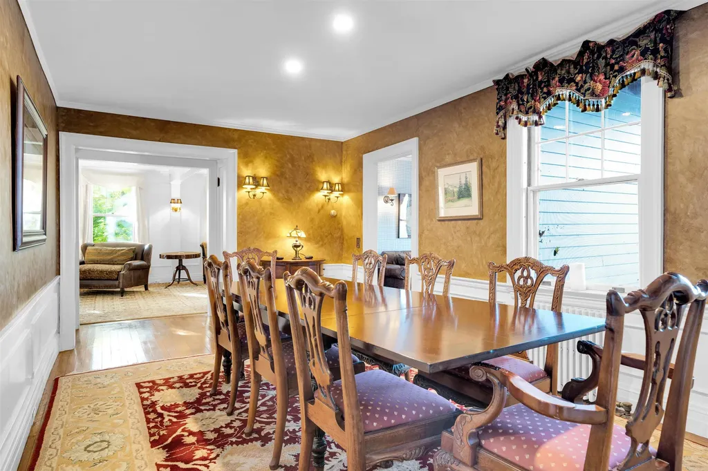 505 Deweys Mills Road Hartford VT 05047