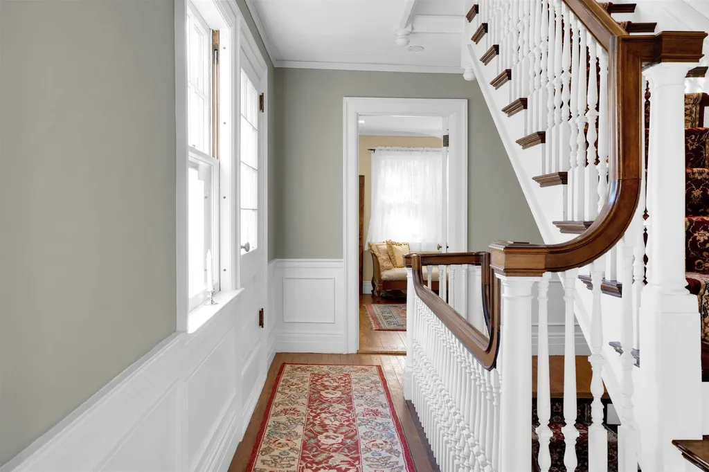 505 Deweys Mills Road Hartford VT 05047