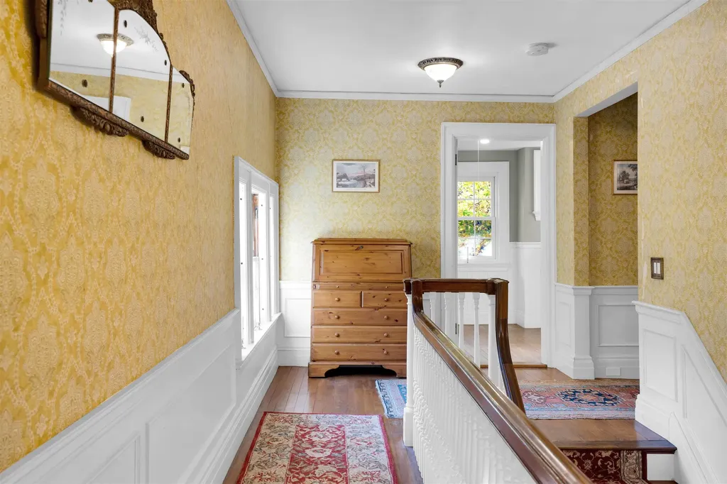 505 Deweys Mills Road Hartford VT 05047