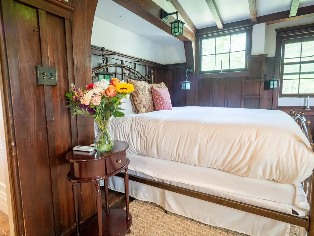 505 Deweys Mills Road Hartford VT 05047