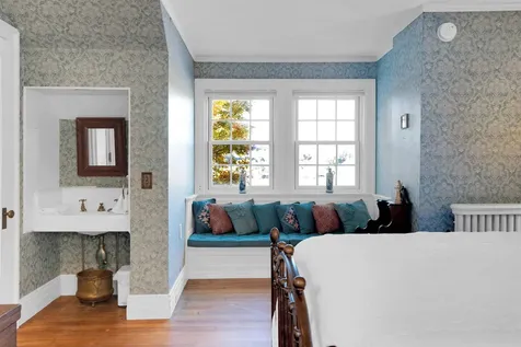 505 Deweys Mills Road Hartford VT 05047