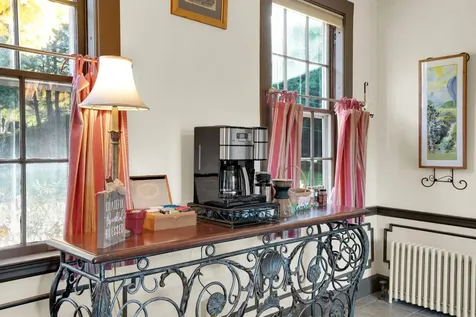 505 Deweys Mills Road Hartford VT 05047