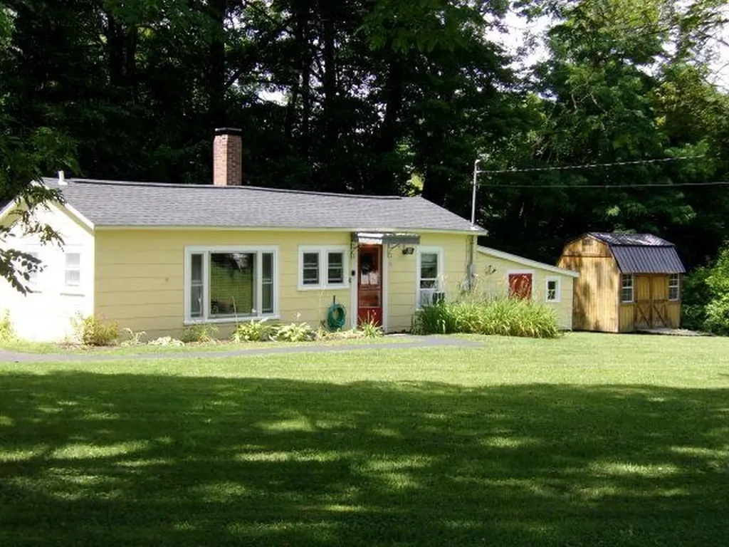 41 Meadow Street Bethlehem NH 03574