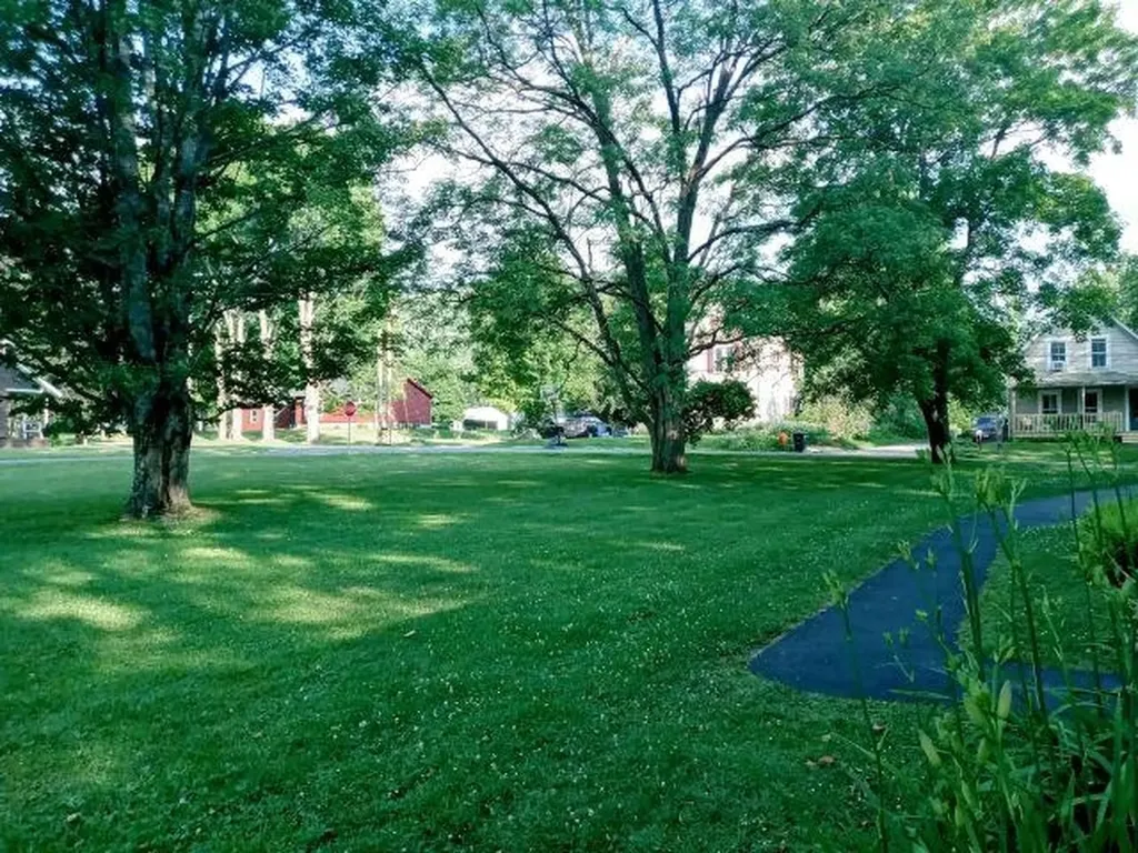 41 Meadow Street Bethlehem NH 03574